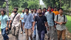 মুরাদনগরে ধর্ষণের প্রতিবাদে রাজশাহী বিশ্ববিদ্যালয়ে বিক্ষোভ