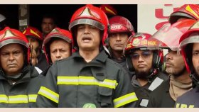 ওয়ারীতে আগুন নিয়ন্ত্রণে বেগ পাওয়ার কারণ জানালো ফায়ার সার্ভিস