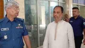 আলোচিত ‘অপারেশন ঈগল হান্টের’ ঘটনায় সাবেক এসপি আসাদুজ্জামান রিমান্ডে