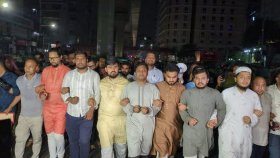 কার্যালয়ের সামনে ককটেল বিস্ফোরণের ঘটনায় এনসিপির তাৎক্ষণিক বিক্ষোভ