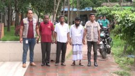 সরকারি কর্মকর্তা ও সন্ত্রাসী সেজে ফোনে চাঁদাবাজি, গ্রেফতার ৩