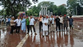 কাকরাইলে পুলিশের বাধার পর শহীদ মিনারে বিডিআর সদস্যরা