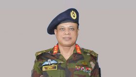 ডিজিএফআইয়ের সাবেক মহাপরিচালক হামিদুল হকের ব্যাংক হিসাব অবরুদ্ধ 