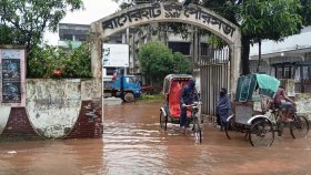বাগেরহাটের নিম্নাঞ্চল প্লাবিত, পানিবন্দি লাখো মানুষ