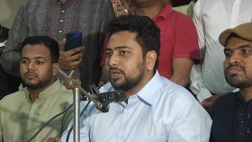 শাপলা প্রতীক নিয়ে ইসির ব্যাখ্যা গ্রহণযোগ্য নয়: নাহিদ