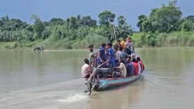 ব্রহ্মপুত্রে নৌকাডুবি: বড় বোনের পর ছোট বোনের মরদেহ উদ্ধার