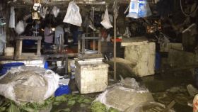 আগারগাঁওয়ে শিক্ষার্থী-ব্যবসায়ী সংঘর্ষে অর্ধশতাধিক দোকান ভাঙচুর, আহত ২
