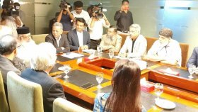 যুক্তরাষ্ট্রের সঙ্গে আলোচনা শক্তিশালী করার পরামর্শ আমির খসরুর