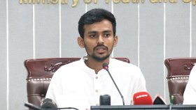 জীবন-মৃত্যুর মতো পরিস্থিতি না হলে ঘর থেকে বের হবেন না: আসিফ মাহমুদ