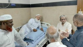 জামায়াতের আমিরকে দেখতে হাসপাতালে মির্জা ফখরুল