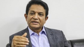 ৪০ বছরের ব্যবসায় এমন সংকট দেখিনি: এ কে আজাদ