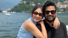 হানিমুনে উচ্ছ্বসিত তারা...
