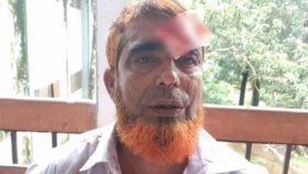 ঝালকাঠিতে আদালতের সামনে হত্যা মামলার সাক্ষীকে হাতুড়িপেটা