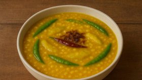 সর্ষে দিয়ে আমড়া-ডাল রেঁধেছেন আগে?