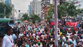 নয়া পল্টনে বিএনপির র‌্যালিতে নেতাকর্মীদের জমায়েত