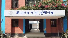 মাদ্রাসাছাত্রীকে ধর্ষণচেষ্টার অভিযোগে শিক্ষককে পিটুনি