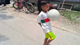 ফুটবল প্রতিভা সোহানের দায়িত্ব নিলেন তারেক রহমান