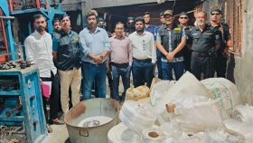 নারায়ণগঞ্জে ৯ টন পলিথিন জব্দ, ৪ লাখ টাকা জরিমানা