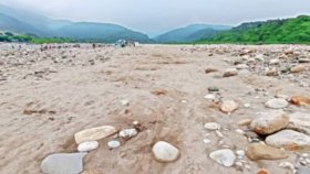 সাদা পাথর চুরির ঘটনায় গ্রেফতার ৫