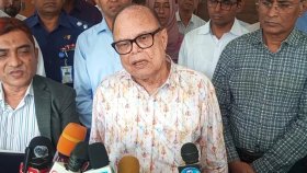 চাল শুধু মানুষই খায় না, গরু-ছাগল ও হাঁস-মুরগিও খায়: খাদ্য উপদেষ্টা