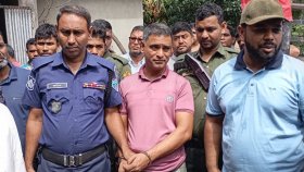 টিসিবির তেল খোলা বাজারে বিক্রি, ব্যবসায়ী আটক