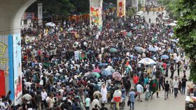 আজও শাহবাগ অবরোধ করে প্রকৌশল শিক্ষার্থীদের বিক্ষোভ, এক ঘণ্টার আল্টিমেটাম