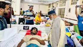 আহত শিক্ষার্থীদের চিকিৎসার খোঁজ নিতে মধ্যরাতে চমেকে ধর্ম উপদেষ্টা