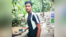 কাজে দেরিতে আসায় তিন জেলেকে মারধর, একজনের মৃত্যু