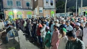 পাশাপাশি দাফন করা হলো কুবি শিক্ষার্থী মেয়ে ও তার মাকে