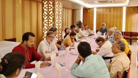 ৫ দলের সঙ্গে গণতন্ত্র মঞ্চের বৈঠক