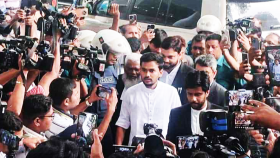 ‘আন্দোলন প্রত্যাহারের ভিডিও বার্তা দিতে রাজি না হলে আমাকে ইনজেকশন দিয়ে অজ্ঞান করা হয়’