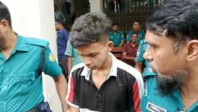 আদালত চত্বরে বিচারকের গাড়ির যন্ত্রাংশ চুরির সময় ধরা পড়লো চোর