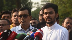 সরকারি অর্থে নির্বাচনি প্রচারণার অভিযোগ আসিফ মাহমুদের