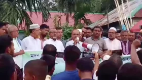 তিন সাংবাদিকের হাত কেটে নেওয়ার হুমকি বিএনপি নেতার