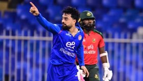 বাংলাদেশকে হোয়াইটওয়াশের পর ওয়ানডের শীর্ষ বোলার এখন রশিদ