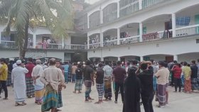 মাদ্রাসায় ঘুমন্ত ছাত্রকে গলা কেটে হত্যা