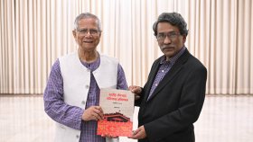 ঐকমত্য কমিশনের প্রতিবেদন সবার জন্য উন্মুক্ত করার আহ্বান প্রধান উপদেষ্টার