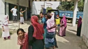 অটোরিকশায় ট্রাকচাপা, প্রাণ হারালেন ২ জন