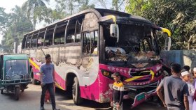 বাসে আগুনে চালক নিহতের ঘটনায় মামলা, আওয়ামী লীগ নেতা গ্রেফতার