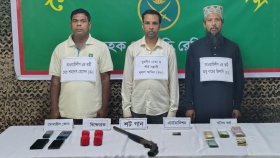 চট্টগ্রামে অস্ত্র-ককটেলসহ ৩ আওয়ামী লীগ নেতা গ্রেফতার