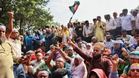 কেন বারবার শিক্ষকরা রাজপথে নামেন?