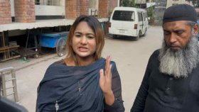 ৪ বছর সংসার করে আমাকে বলে বাজে মেয়ে