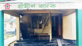 এবার ধুনটে গ্রামীণ ব্যাংকের শাখায় অগ্নিসংযোগ