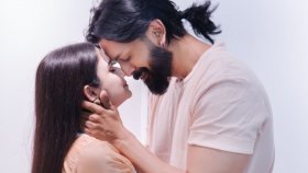 রহস্য বাড়ালেন শুভ: প্রেম নাকি অন্য কিছু