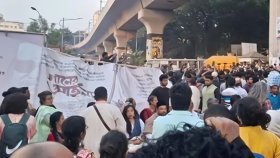 সম্প্রীতিকে ভয় পায় কারা