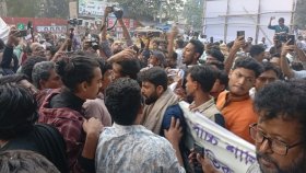 শাহবাগে ‘গানের আর্তনাদ’ অনুষ্ঠানে ‘জুলাই মঞ্চের’ হামলা
