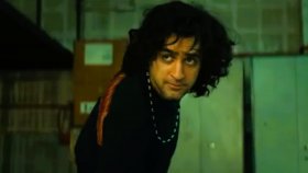 ১০ বছর পর চমকে দিলেন ইমরান খান