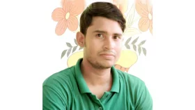মধ্যরাতে গেট ভেঙে বাড়িতে ঢুকে সাংবাদিককে মারধরের পর গ্রেফতার