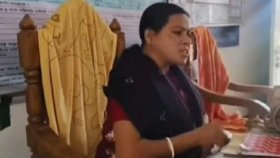 ‎বিদ্যালয়ে অবরুদ্ধ প্রধান শিক্ষক, উদ্ধার করলেন পুলিশ ও শিক্ষা কর্মকর্তা