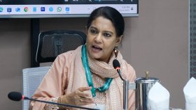 মানুষের মৌলিক চাহিদা পূরণে উন্নয়ন দৃষ্টি দিতে হবে: পরিবেশ উপদেষ্টা 
